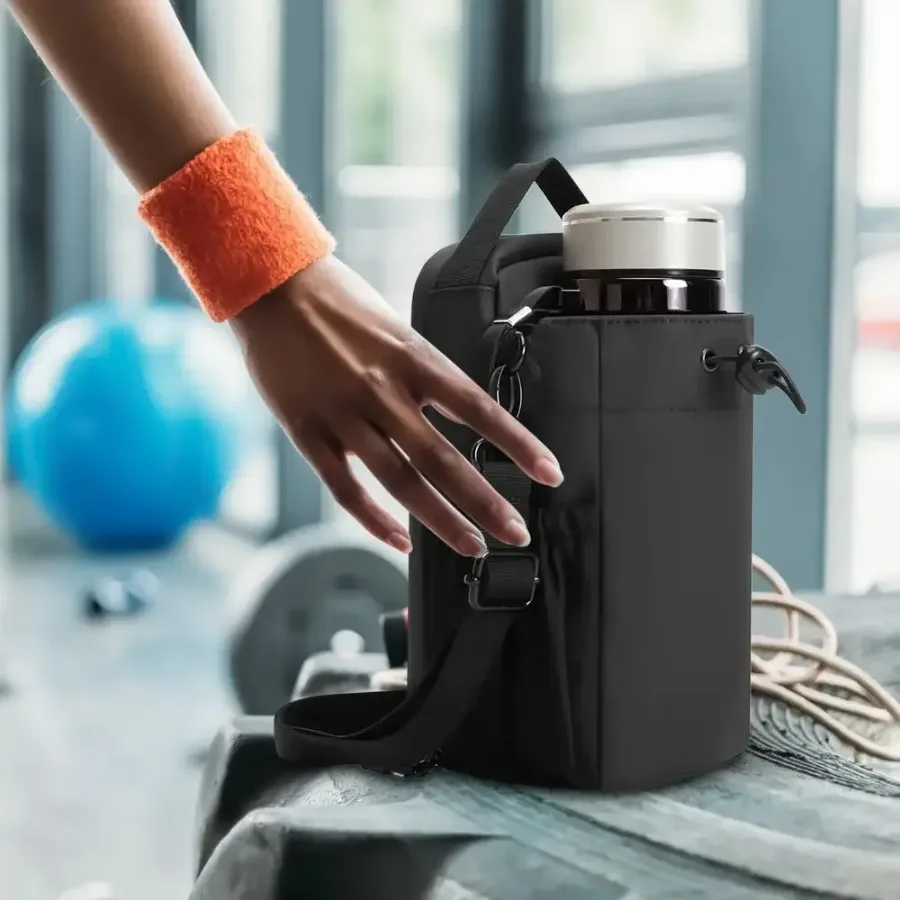 Magnetic Gym Bag With Water Bottle Holder — photo 10